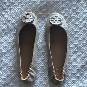 Tory Burch flats metallic silver/gold